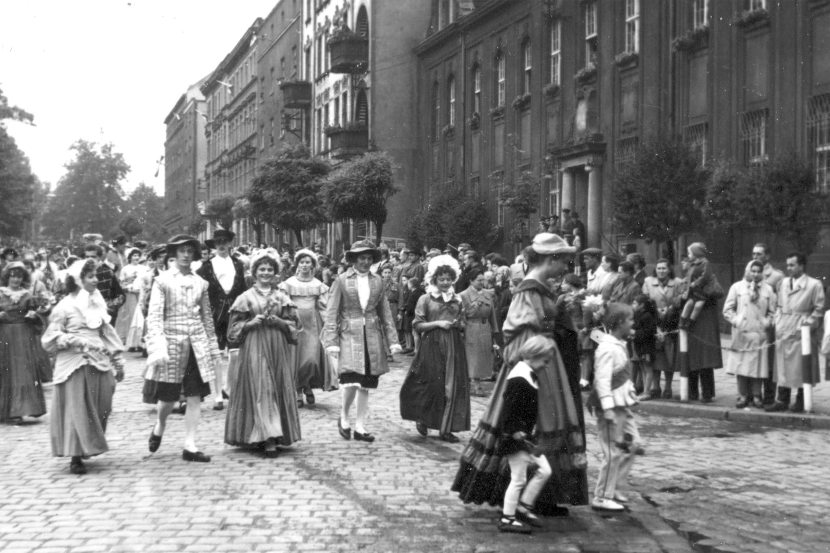 Pochód Gwarkowski 1957 – Mieszczanie i mieszczki